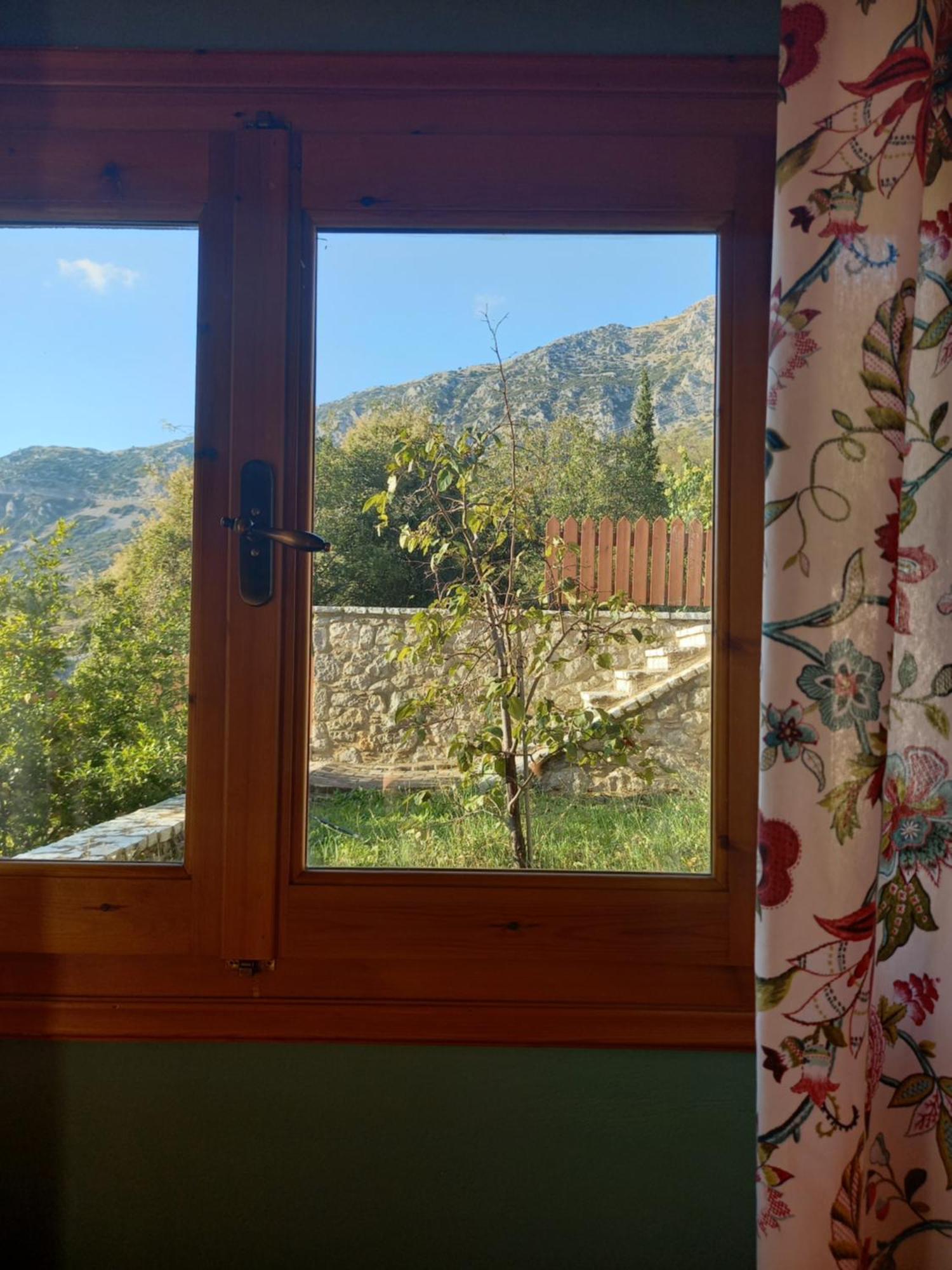Kastalia Country Home Arachova Exteriör bild